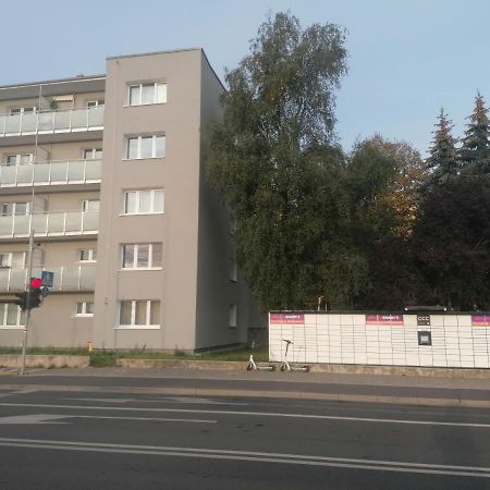 ポズナンApartament Dolna Wilda - Klucz W Skrytceアパートメント エクステリア 写真
