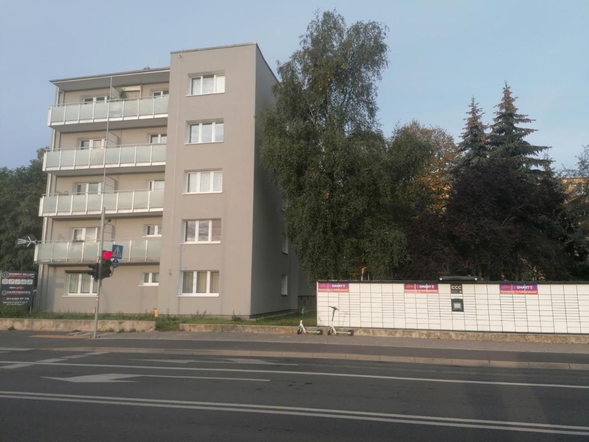 ポズナンApartament Dolna Wilda - Klucz W Skrytceアパートメント エクステリア 写真